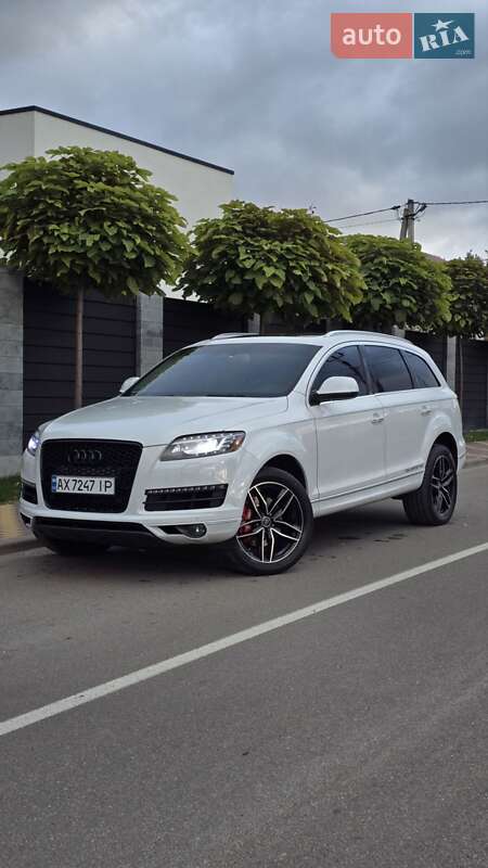 Внедорожник / Кроссовер Audi Q7 2013 в Киеве