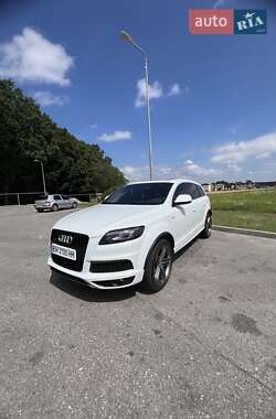 Внедорожник / Кроссовер Audi Q7 2013 в Полтаве