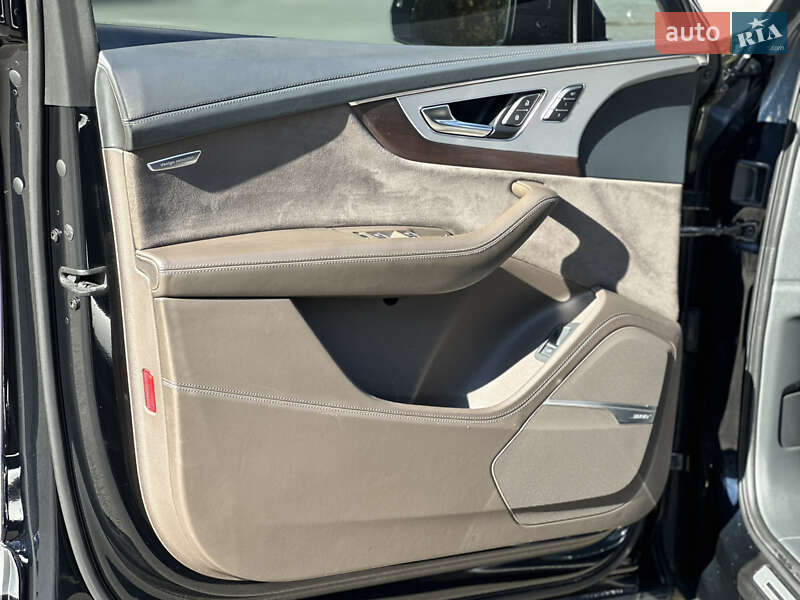 Позашляховик / Кросовер Audi Q7 2016 в Львові фото 19 Позашляховик / Кросовер Audi Q7 2016 в Львові