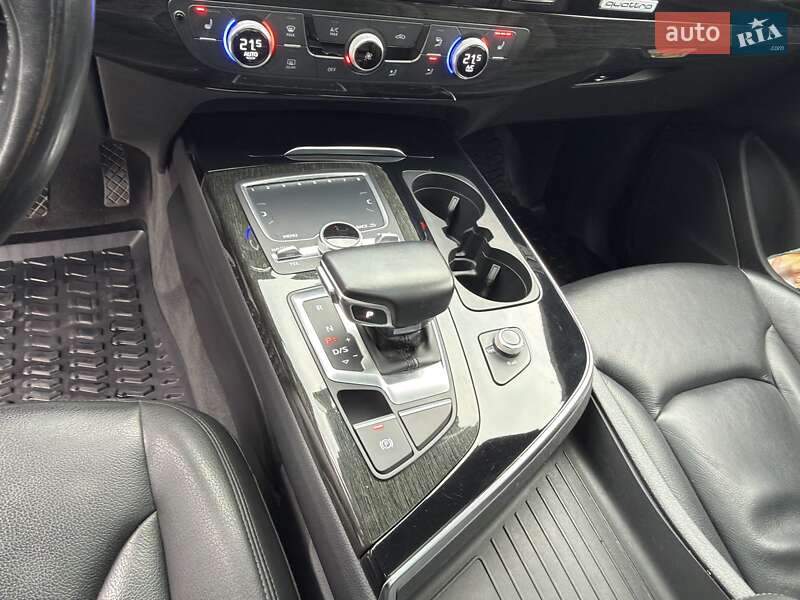 Внедорожник / Кроссовер Audi Q7 2016 в Киеве фото 45 Внедорожник / Кроссовер Audi Q7 2016 в Киеве