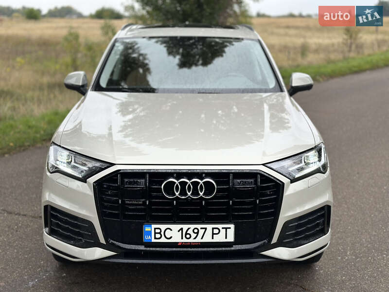 Внедорожник / Кроссовер Audi Q7 2022 в Киеве