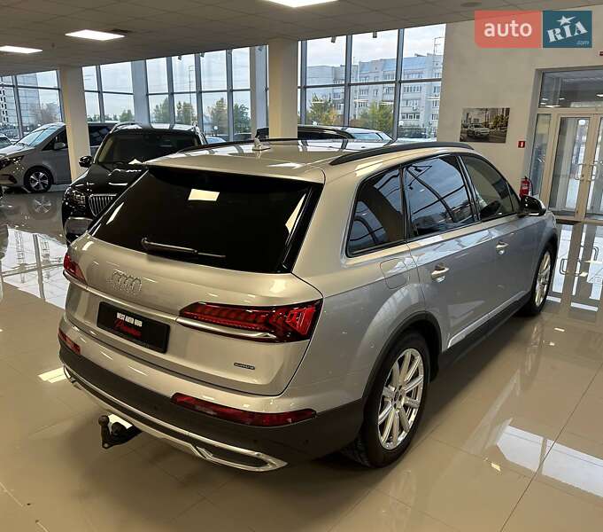 Внедорожник / Кроссовер Audi Q7 2022 в Киеве фото 5 Внедорожник / Кроссовер Audi Q7 2022 в Киеве