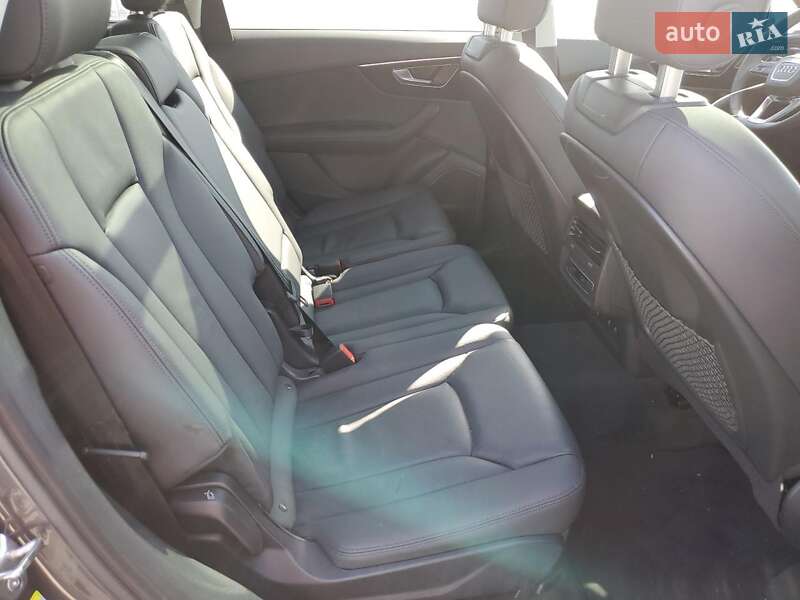 Позашляховик / Кросовер Audi Q7 2023 в Києві