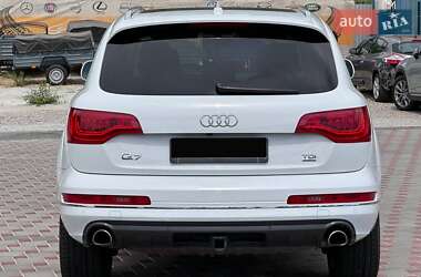 Позашляховик / Кросовер Audi Q7 2015 в  фото 9 Позашляховик / Кросовер Audi Q7 2015 в