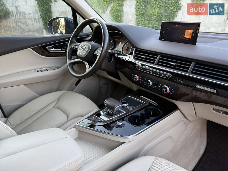 Позашляховик / Кросовер Audi Q7 2015 в Рівному фото 34 Позашляховик / Кросовер Audi Q7 2015 в Рівному