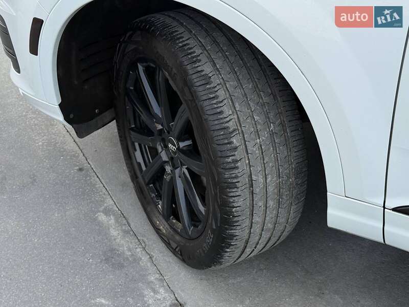 Позашляховик / Кросовер Audi Q7 2017 в Рівному фото 3 Позашляховик / Кросовер Audi Q7 2017 в Рівному