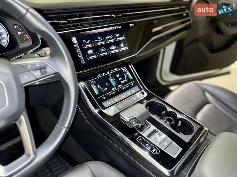 Позашляховик / Кросовер Audi Q7 2019 в Києві фото 22 Позашляховик / Кросовер Audi Q7 2019 в Києві