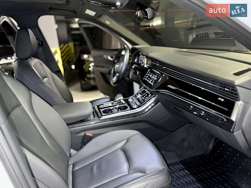 Позашляховик / Кросовер Audi Q7 2019 в Києві фото 32 Позашляховик / Кросовер Audi Q7 2019 в Києві