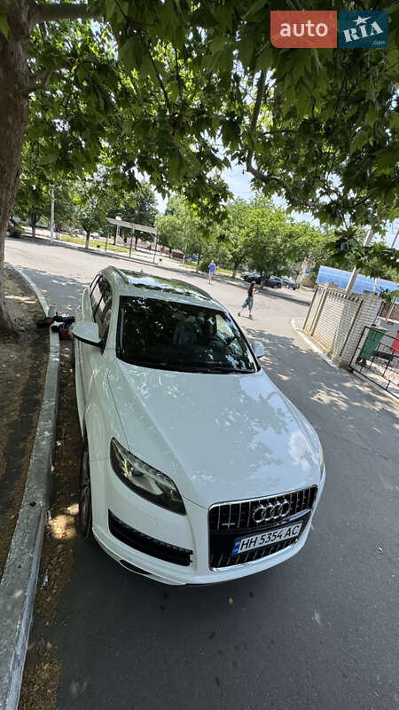 Позашляховик / Кросовер Audi Q7 2011 в Ізмаїлі