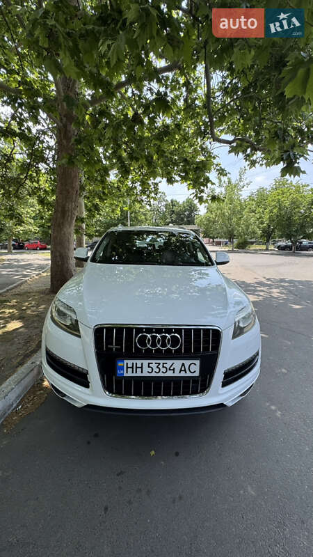 Позашляховик / Кросовер Audi Q7 2011 в Ізмаїлі