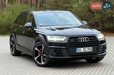 Позашляховик / Кросовер Audi Q7 2017 в  фото 7 Позашляховик / Кросовер Audi Q7 2017 в