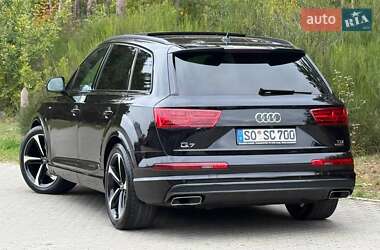 Позашляховик / Кросовер Audi Q7 2017 в  фото 43 Позашляховик / Кросовер Audi Q7 2017 в