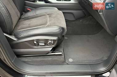 Позашляховик / Кросовер Audi Q7 2017 в  фото 67 Позашляховик / Кросовер Audi Q7 2017 в