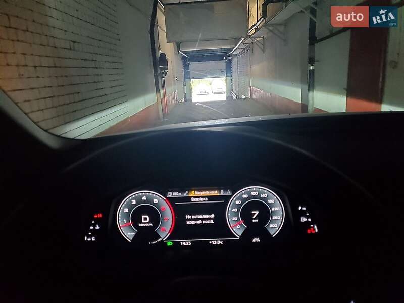 Внедорожник / Кроссовер Audi Q7 2022 в Киеве