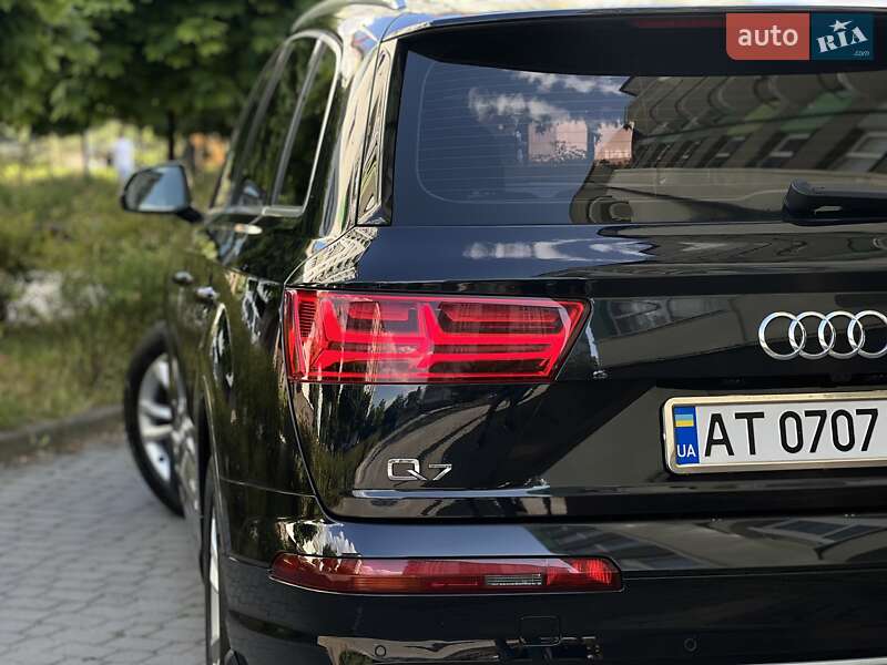 Внедорожник / Кроссовер Audi Q7 2016 в Ивано-Франковске фото 4 Внедорожник / Кроссовер Audi Q7 2016 в Ивано-Франковске
