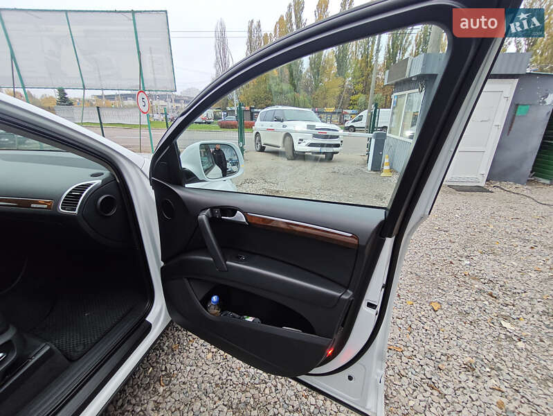 Внедорожник / Кроссовер Audi Q7 2013 в Киеве фото 18 Внедорожник / Кроссовер Audi Q7 2013 в Киеве