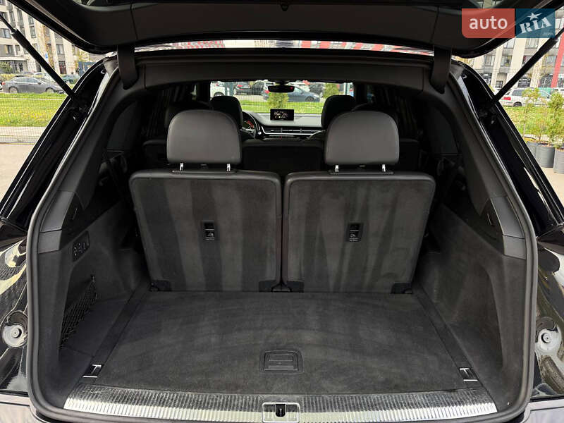 Позашляховик / Кросовер Audi Q7 2016 в Києві фото 51 Позашляховик / Кросовер Audi Q7 2016 в Києві