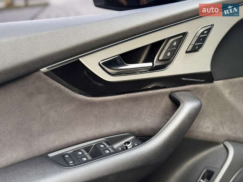 Позашляховик / Кросовер Audi Q7 2015 в Івано-Франківську фото 35 Позашляховик / Кросовер Audi Q7 2015 в Івано-Франківську