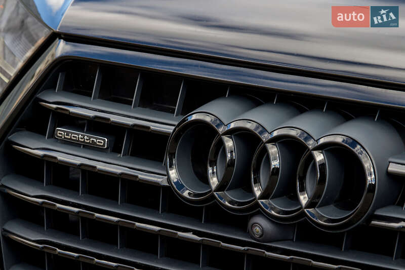 Позашляховик / Кросовер Audi Q7 2017 в Львові