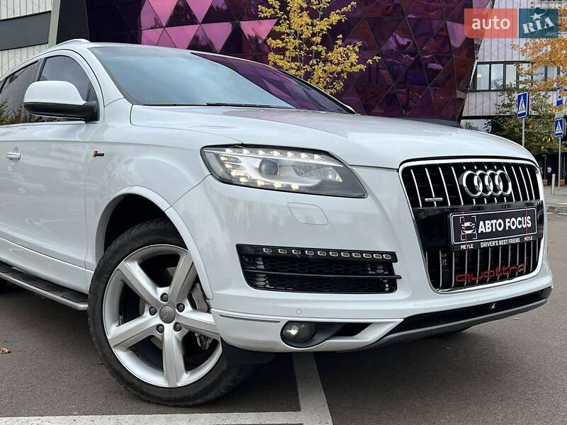 Внедорожник / Кроссовер Audi Q7 2013 в Киеве