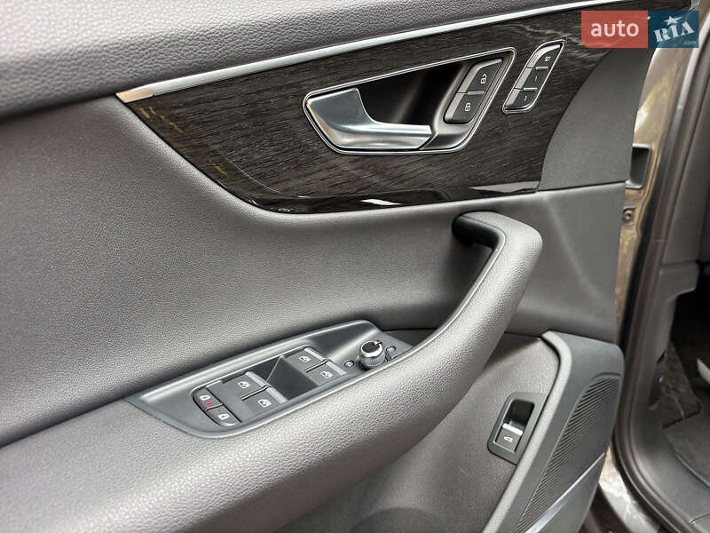 Позашляховик / Кросовер Audi Q7 2021 в Запоріжжі фото 20 Позашляховик / Кросовер Audi Q7 2021 в Запоріжжі