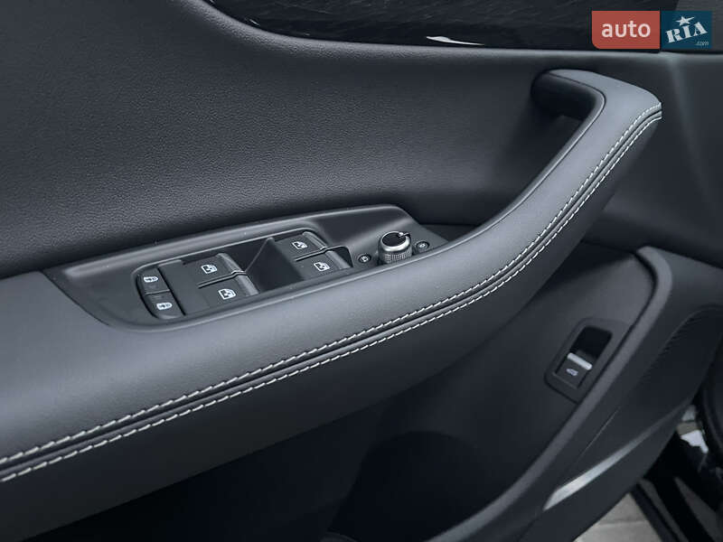 Позашляховик / Кросовер Audi Q7 2024 в Ужгороді