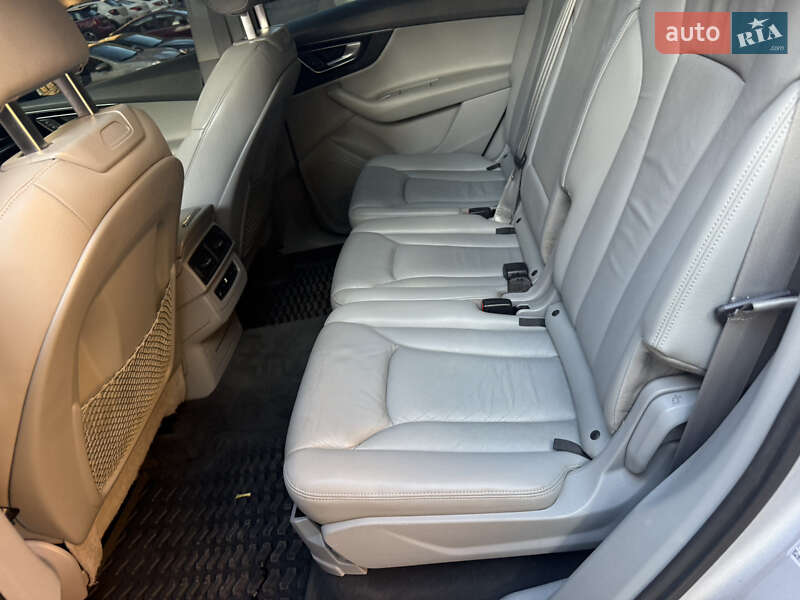 Внедорожник / Кроссовер Audi Q7 2015 в Киеве фото 20 Внедорожник / Кроссовер Audi Q7 2015 в Киеве