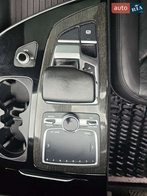 Внедорожник / Кроссовер Audi Q7 2015 в Ковеле фото 28 Внедорожник / Кроссовер Audi Q7 2015 в Ковеле