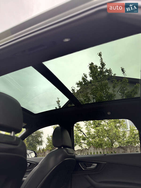 Внедорожник / Кроссовер Audi Q7 2017 в Богородчанах