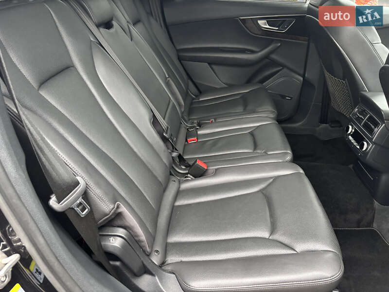 Внедорожник / Кроссовер Audi Q7 2016 в Киеве фото 13 Внедорожник / Кроссовер Audi Q7 2016 в Киеве