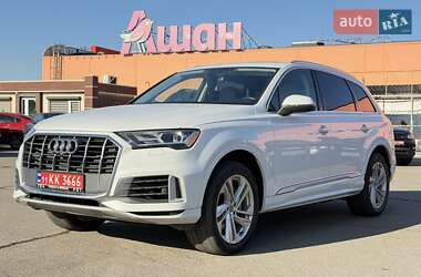 Позашляховик / Кросовер Audi Q7 2020 в Києві