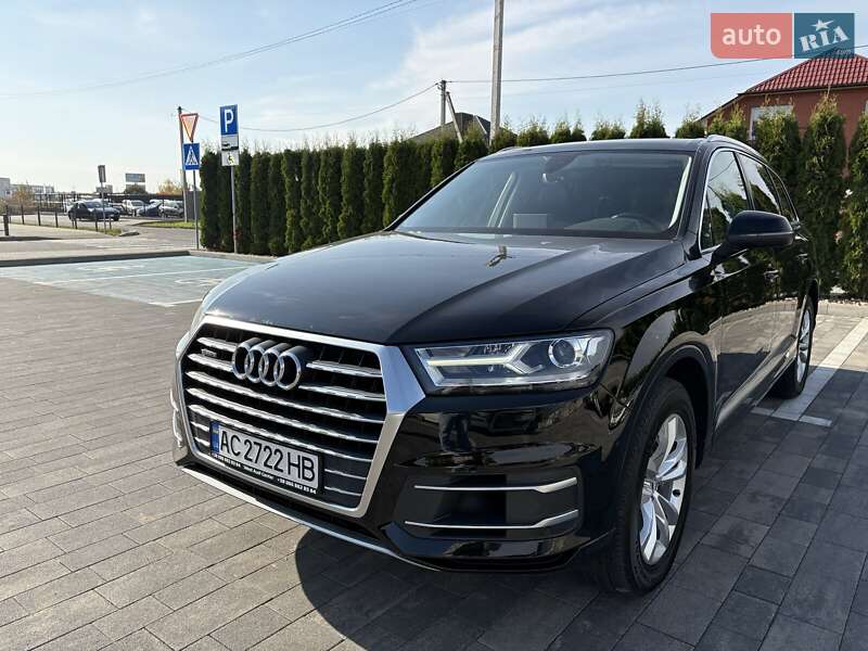 Позашляховик / Кросовер Audi Q7 2018 в Луцьку