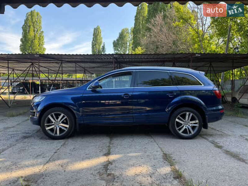 Внедорожник / Кроссовер Audi Q7 2015 в Одессе