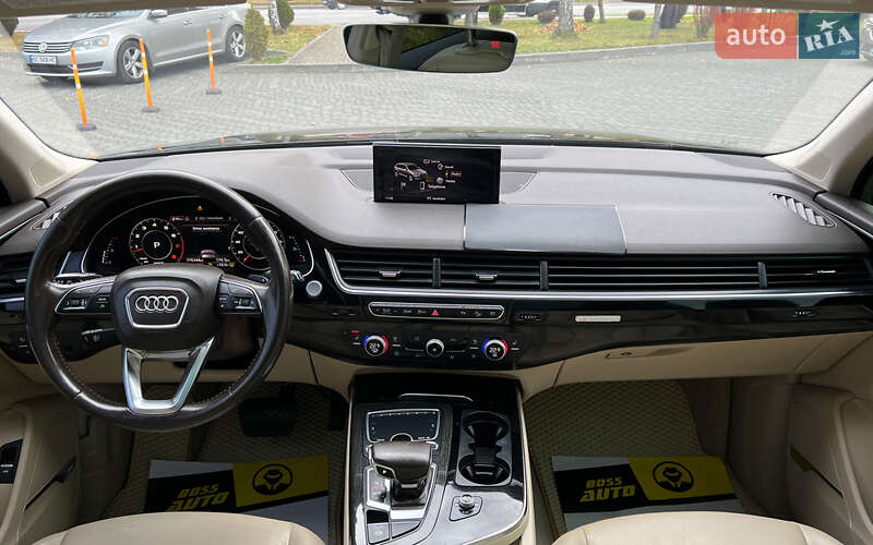 Позашляховик / Кросовер Audi Q7 2019 в Львові