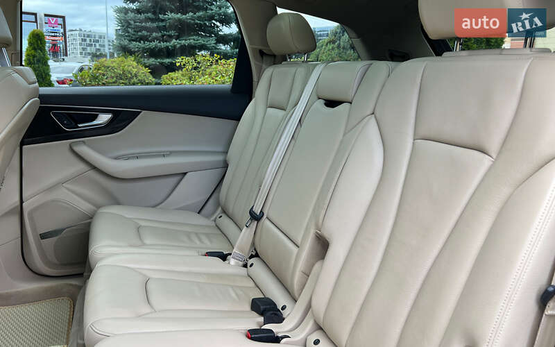 Позашляховик / Кросовер Audi Q7 2019 в Львові