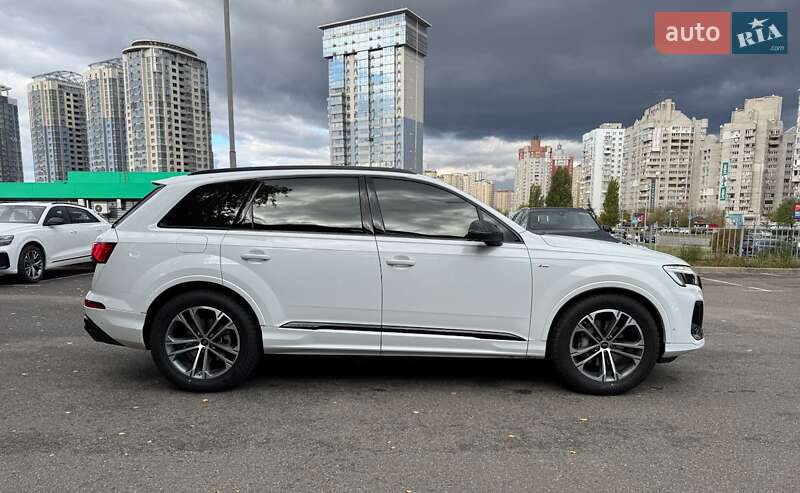 Внедорожник / Кроссовер Audi Q7 2025 в Киеве фото 7 Внедорожник / Кроссовер Audi Q7 2025 в Киеве