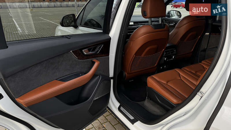 Позашляховик / Кросовер Audi Q7 2018 в Тернополі фото 30 Позашляховик / Кросовер Audi Q7 2018 в Тернополі