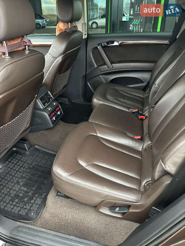 Позашляховик / Кросовер Audi Q7 2012 в Києві