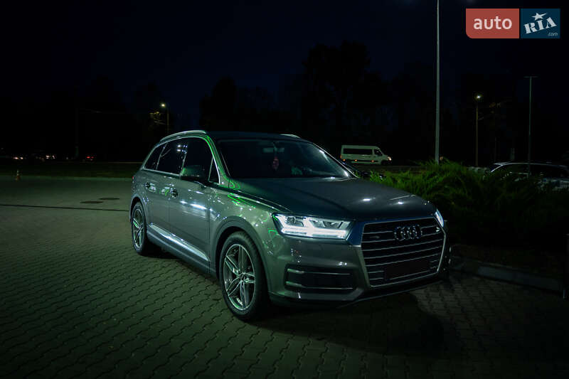 Внедорожник / Кроссовер Audi Q7 2016 в Житомире