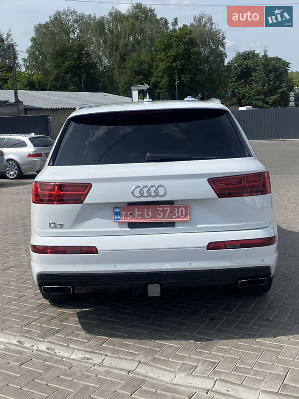 Позашляховик / Кросовер Audi Q7 2017 в Рівному фото 9 Позашляховик / Кросовер Audi Q7 2017 в Рівному