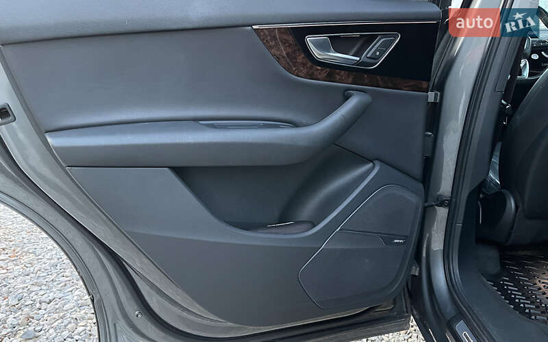 Внедорожник / Кроссовер Audi Q7 2017 в Коломые