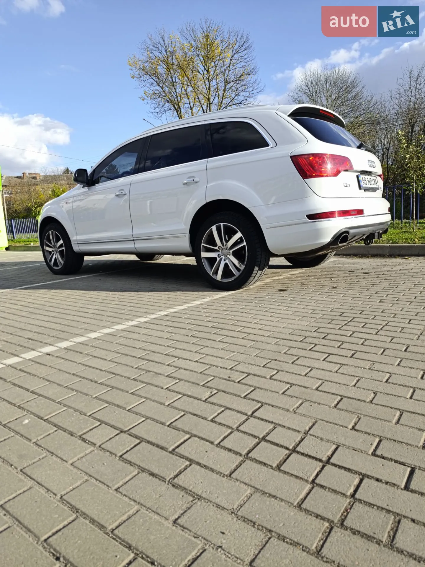 Audi Q7 2015 VIN WA1LGAFEXFD024321 фото оголошення 6 з 19
