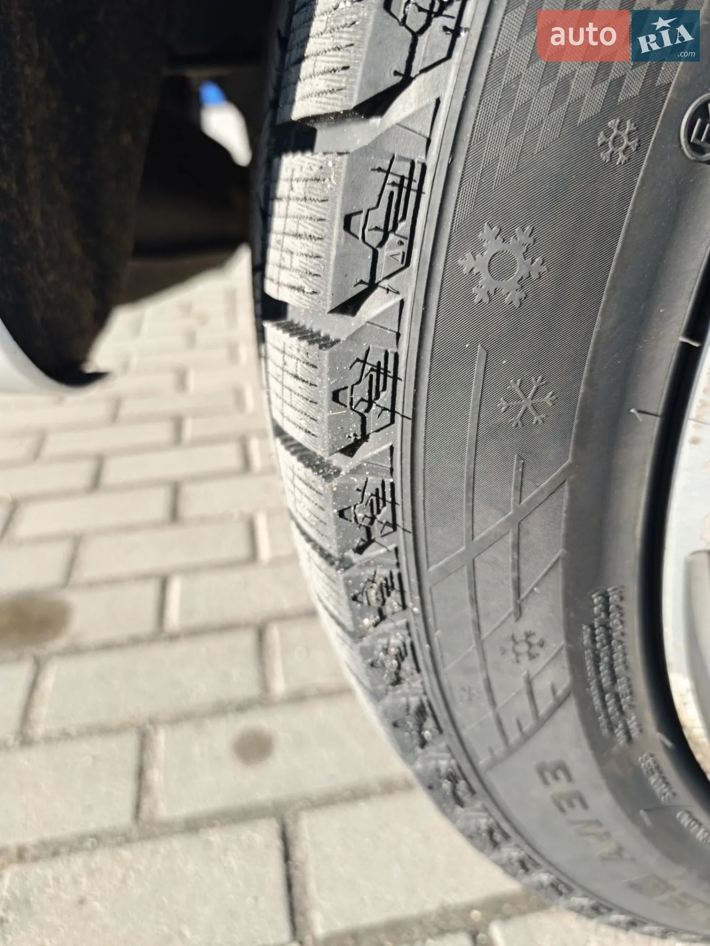 Audi Q7 2015 VIN WA1LGAFEXFD024321 фото оголошення 16 з 19