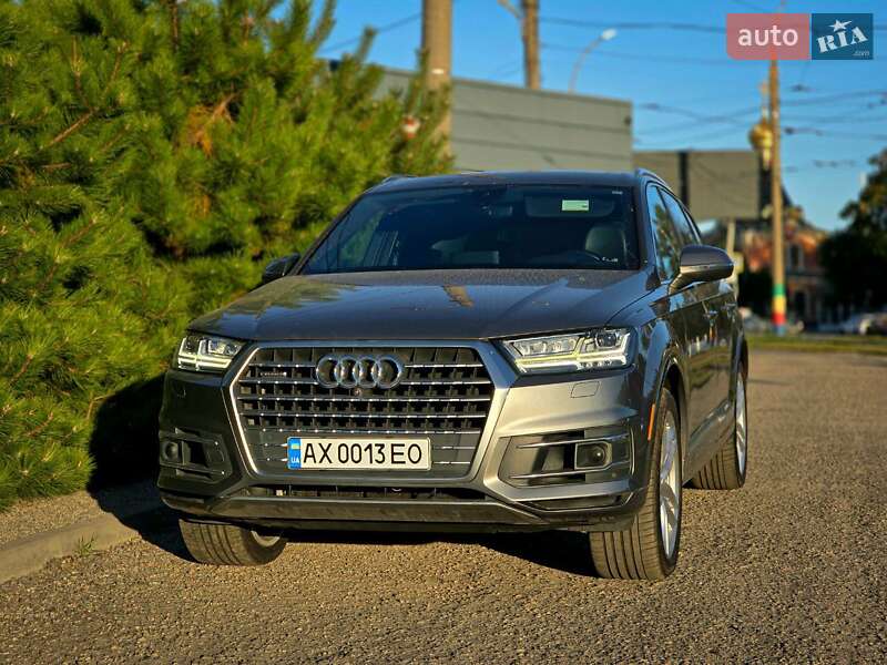 Внедорожник / Кроссовер Audi Q7 2017 в Харькове