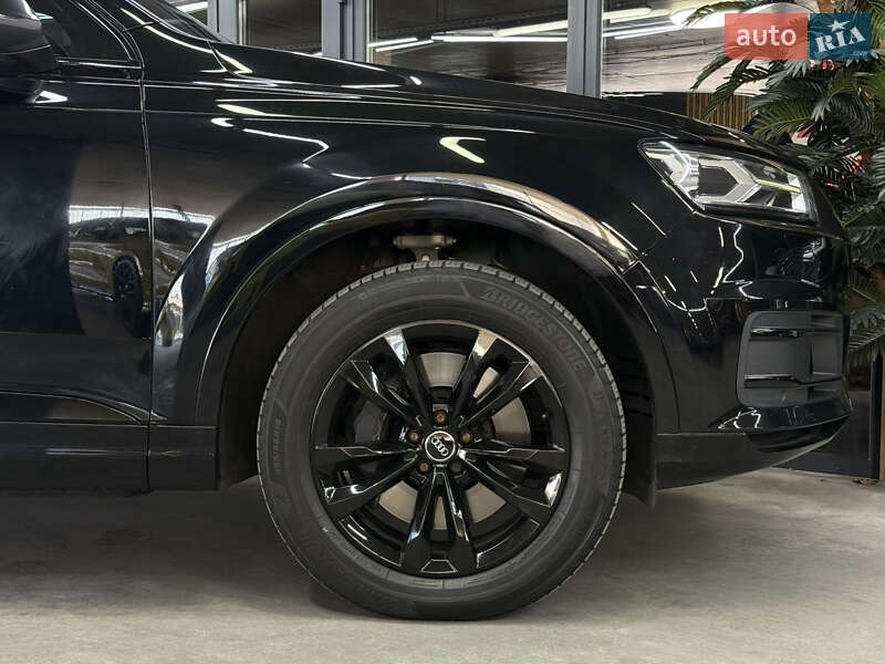 Позашляховик / Кросовер Audi Q7 2017 в Одесі