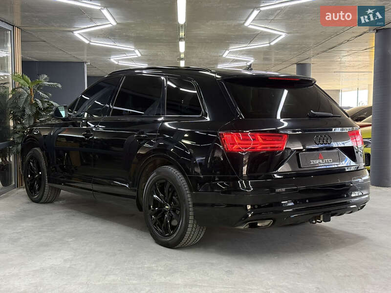 Позашляховик / Кросовер Audi Q7 2017 в Одесі