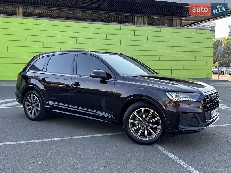 Внедорожник / Кроссовер Audi Q7 2022 в Киеве фото 8 Внедорожник / Кроссовер Audi Q7 2022 в Киеве