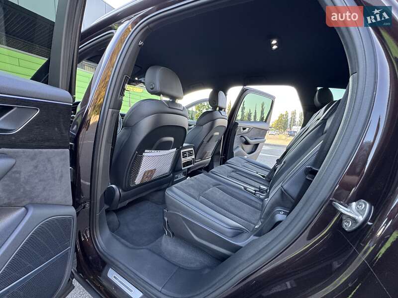 Внедорожник / Кроссовер Audi Q7 2022 в Киеве фото 37 Внедорожник / Кроссовер Audi Q7 2022 в Киеве