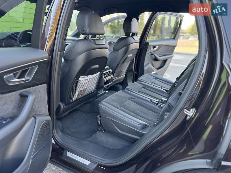 Внедорожник / Кроссовер Audi Q7 2022 в Киеве фото 42 Внедорожник / Кроссовер Audi Q7 2022 в Киеве