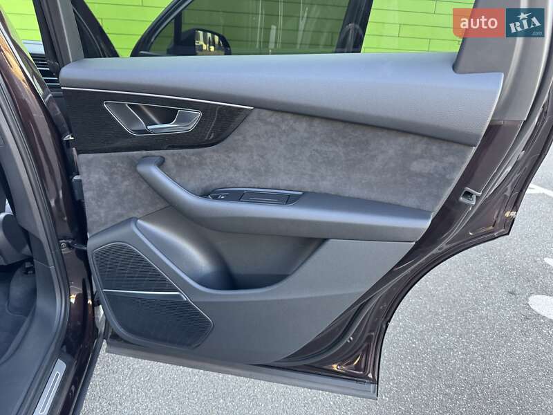 Внедорожник / Кроссовер Audi Q7 2022 в Киеве фото 44 Внедорожник / Кроссовер Audi Q7 2022 в Киеве